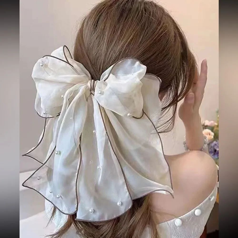 Elegant White Hair Bow with Pearl Accents K8